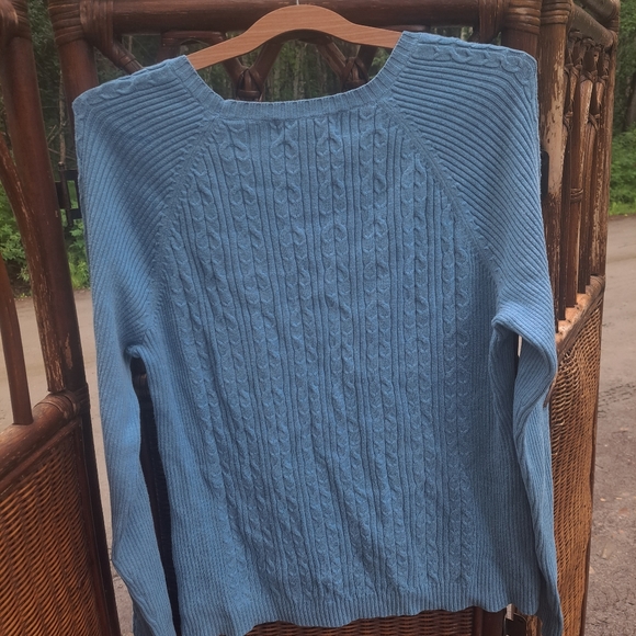 Eddie Bauer sweater size Large❄️ - Picture 4 of 5
